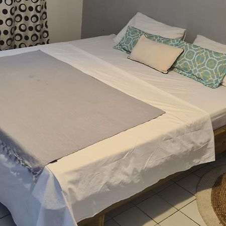 Paradies Caraibes I Les Abymes Kültér fotó